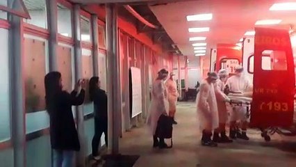 Pacientes de Manaus chegam ao HUB nesta madrugada