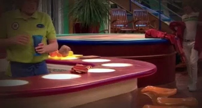 The Suite Life On Deck S02E05 - The Spy Who Shoved Me