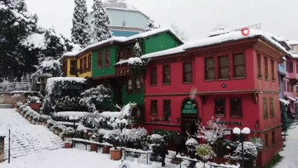 Bursa’nın tarihi yerleri karlar altında kaldı
