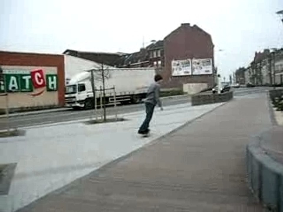 Ollie Manual - Double Flip