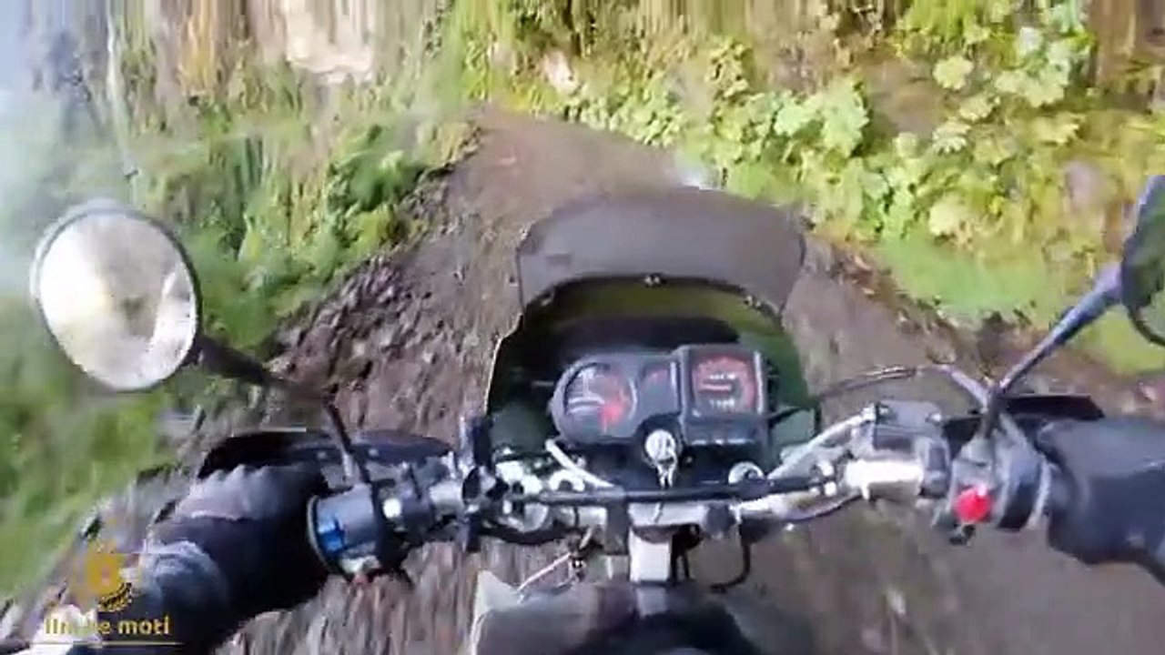 7_Most_Dangerous_Roads_In_The_World_In_Urdu_Hindi_.7_Death_Roads_You_Would_Never_Want_to_Drive_On(360p)