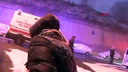 Kağıthane'de sokaklar buz pistine döndü