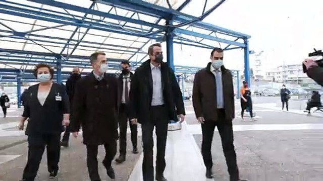 Τη δεύτερη δόση του εμβολίου έκανε ο Κυριάκος Μητσοτάκης