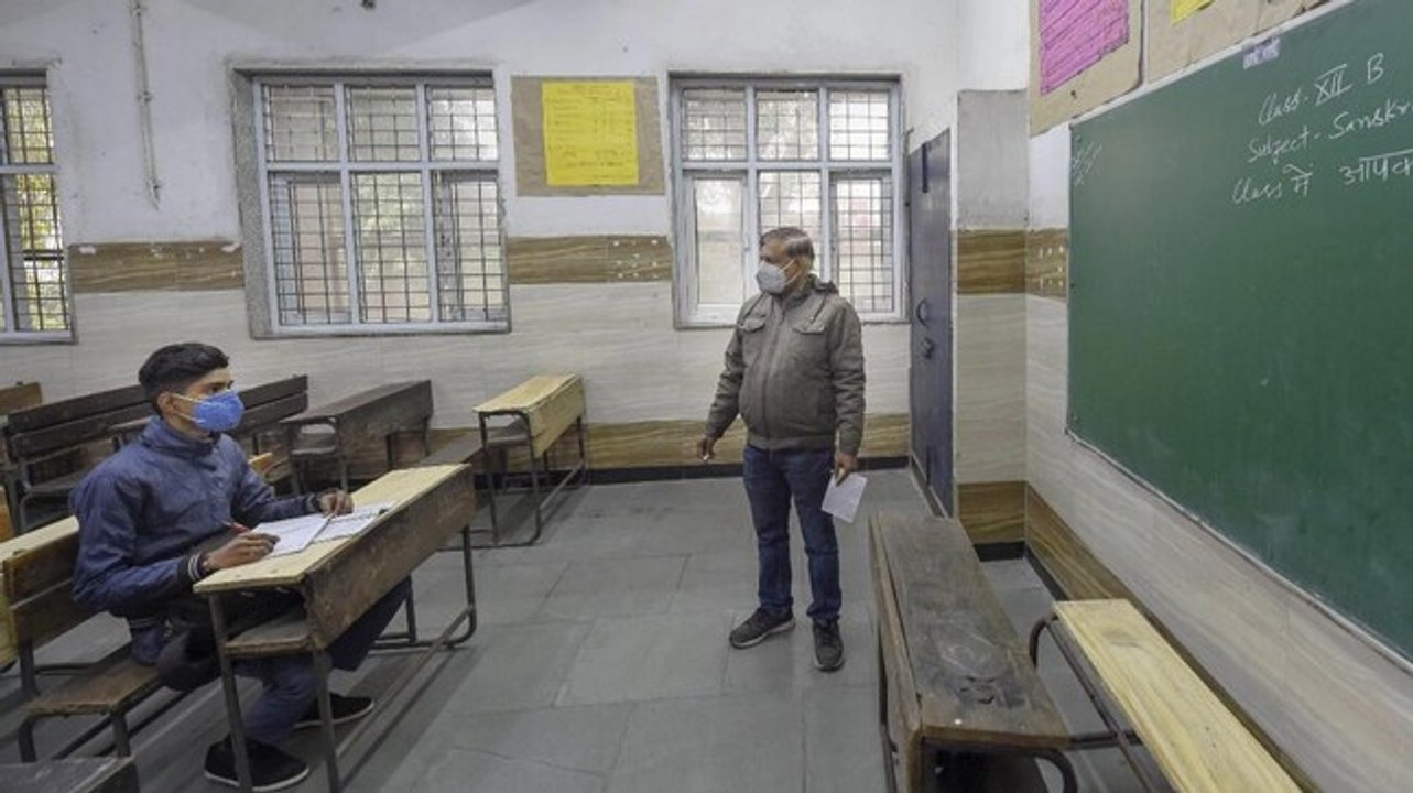 Delhi schools reopen today; Tamil Nadu CM likely to meet PM Modi during two-day Delhi visit; more