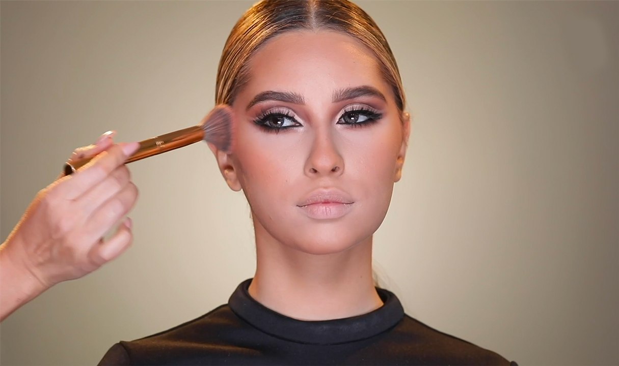مكياج عيون ساحر مع خبيرة التجميل زينة ابراهيم