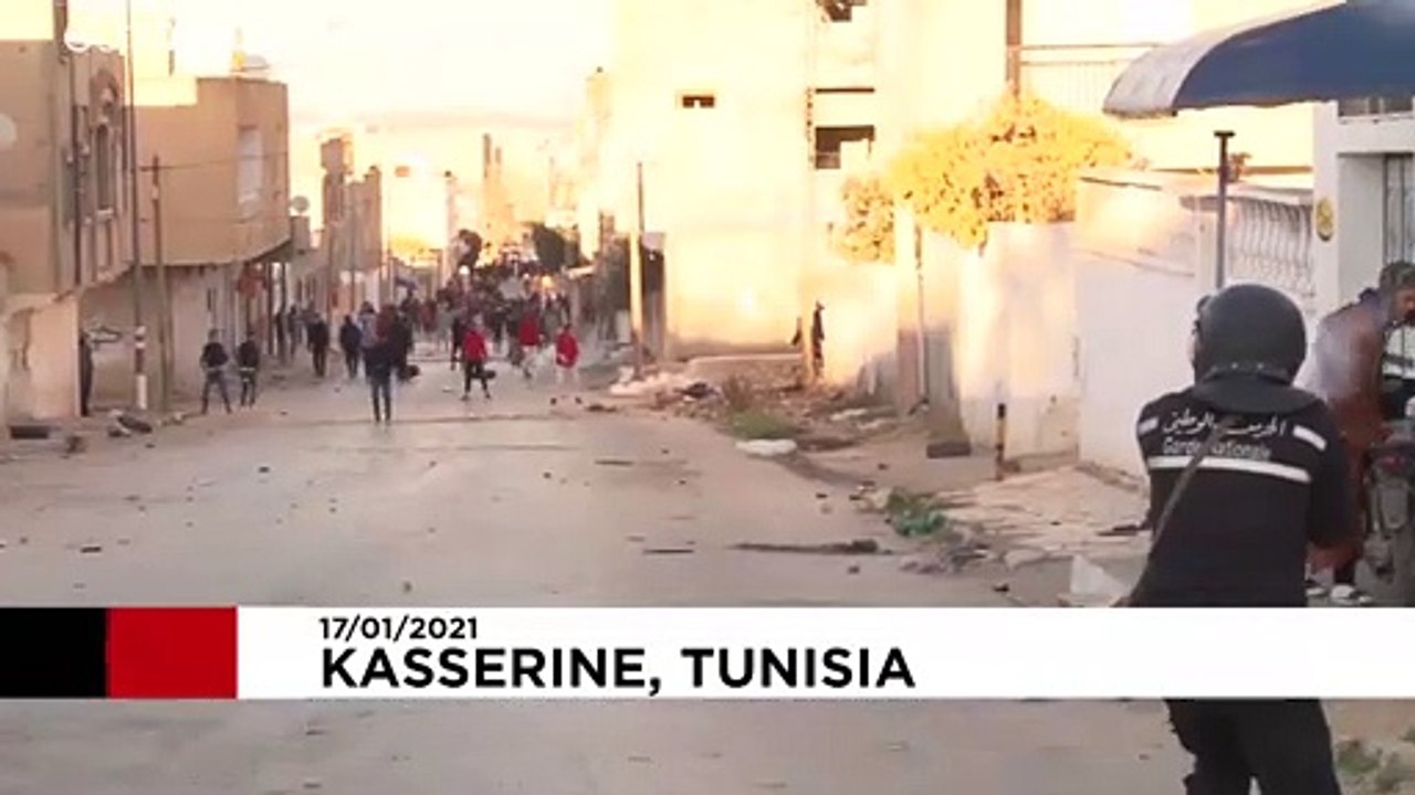 Troubles dans la banlieue de Tunis, à Siliana et Kasserine