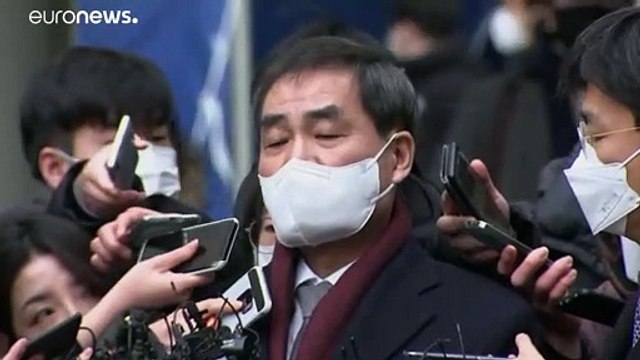 Фактический глава Samsung приговорен к 2,5 годам тюрьмы за коррупцию