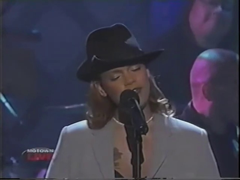 Faith Evans - Never Gonna Let You Go - Motown Live