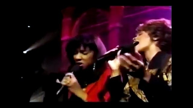 Natalie Cole + Whitney Houston - Bridge Over Troubled Water - Live Big Break (Extended Version) - 1990