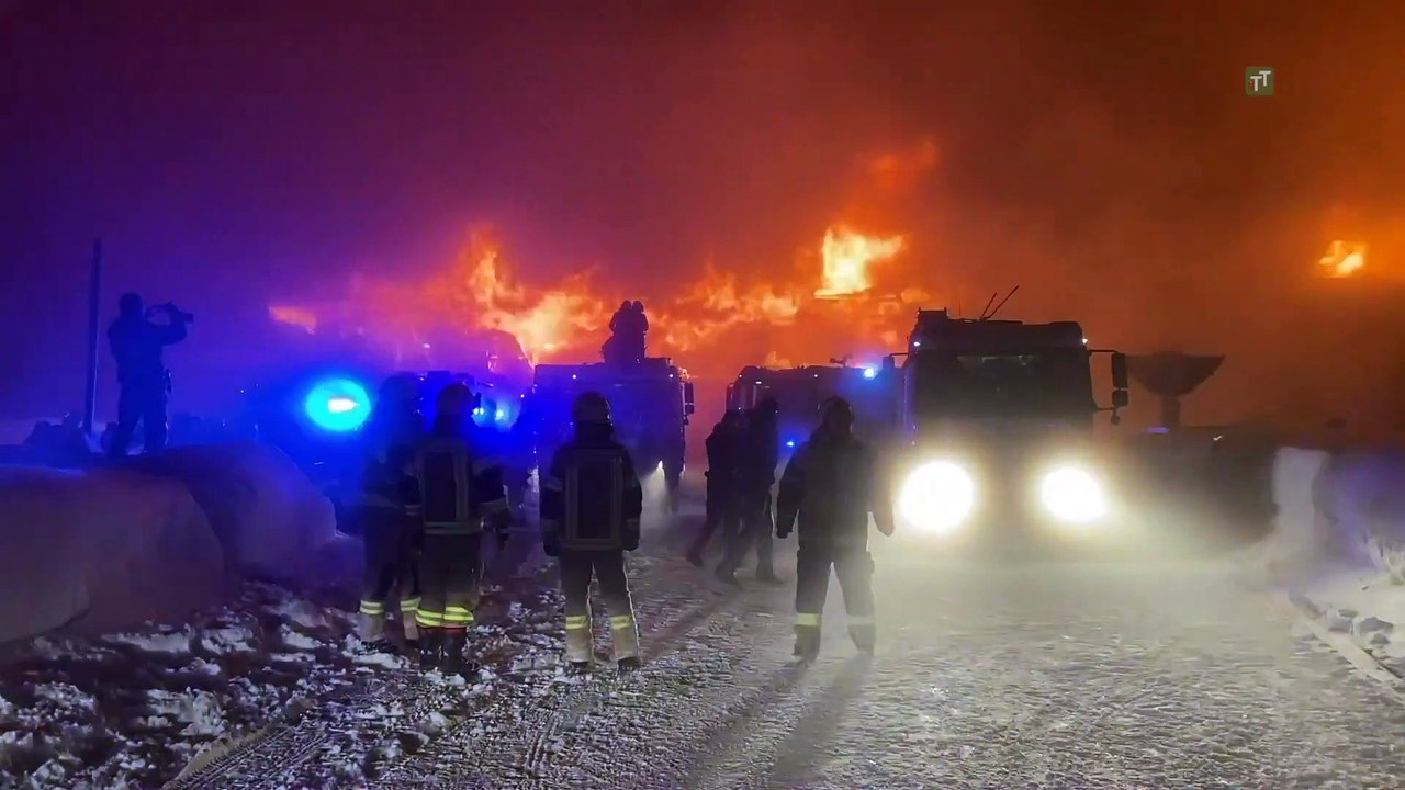 Motorradmuseum in Hochgurgl in Vollbrand: Rund 100 Löschkräfte im Großeinsatz