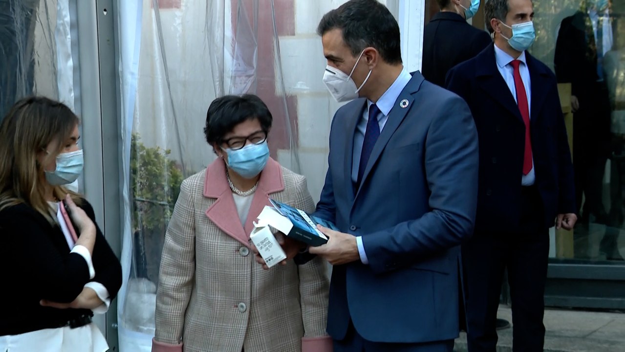 Sánchez y Laya presiden la Conferencia de Embajadores de España