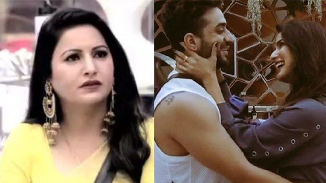 Bigg Boss 14: Sonali Phogat ने टूटे दिल से दिया Aly Goni Jasmin Bhasin को आशीर्वाद | FilmiBeat