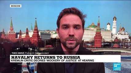 Kremlin critic Navalny decries 'mockery of justice' at hearing