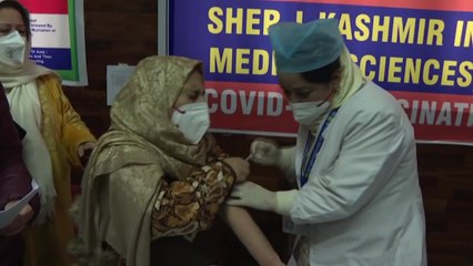 인도, 코로나19 백신 접종 시작부터 차질...앱 오류에 효능 불신 탓 / YTN