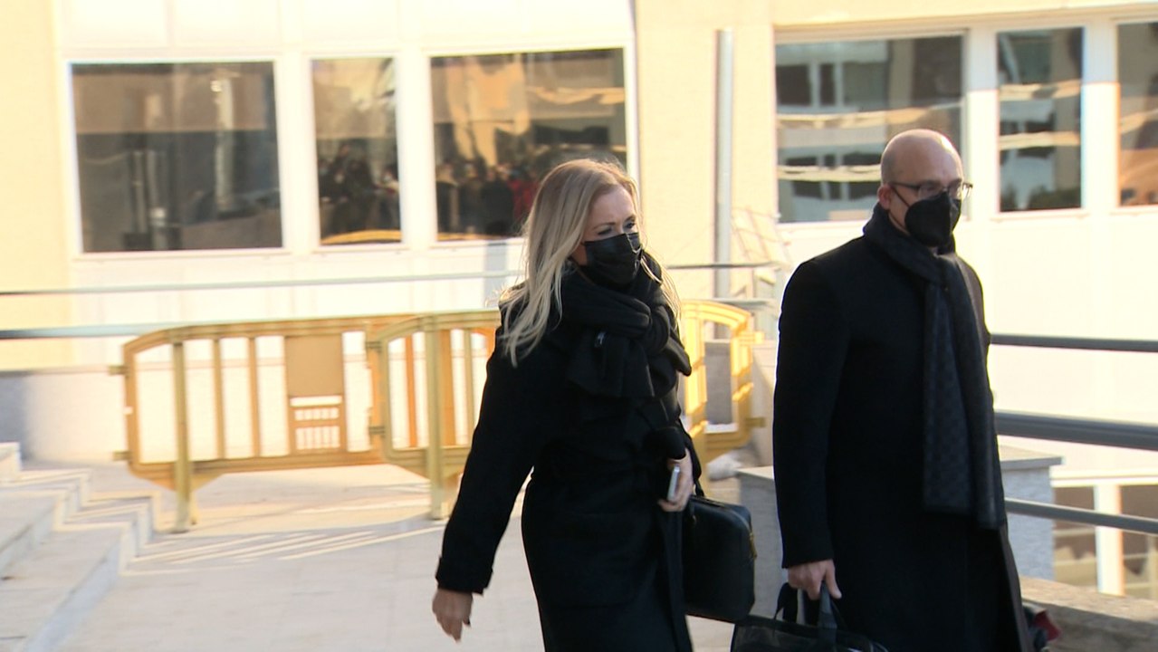 Cristina Cifuentes sale de la Audiencia Provincial de Madrid