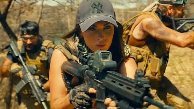 Ungeschnitten bei : Brutaler Actionkracher mit Megan Fox, wie ihr sie  noch nie gesehen habt