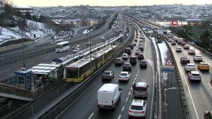 İstanbul trafiğinde yoğunluk yüzde 40 seviyelerinde
