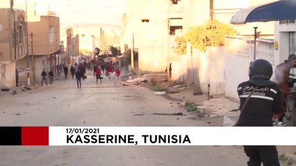 Tunus'da sokağa çıkma yasağına rağmen düzenlenen eylemlerde 600'den fazla gözaltı