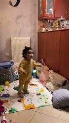 Απολαυστικό! Η κόρη της Χατζίδου "τρέλανε" το instagram με τα λικνίσματά της