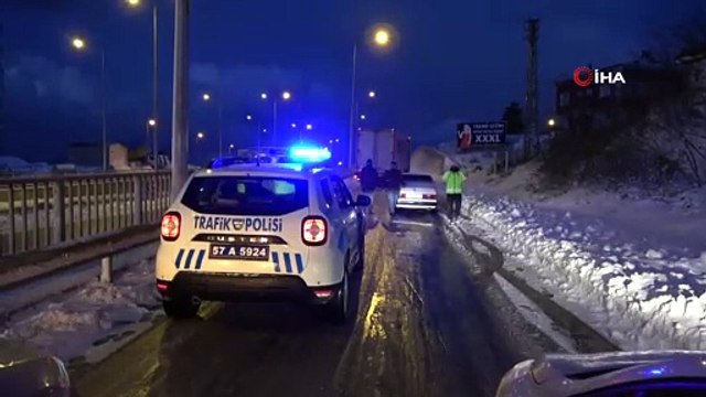 - Sinop’ta emniyet güçlerinin kar mesaisi