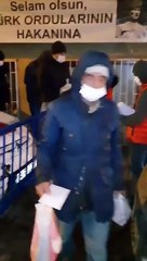 2021 Türkiye'si   Ücretsiz ekmek kuyruğu!