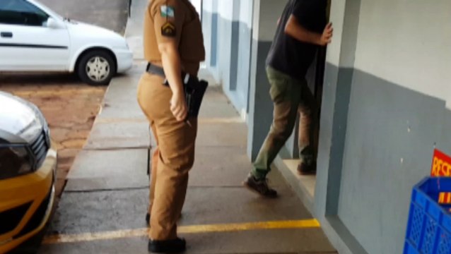 PM atende ocorrência de maus tratos a uma cachorrinha no Bairro Country; tutor e acusado são levados à delegacia