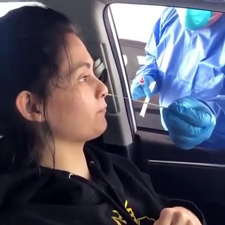 Este vídeo não é indicado para quem tem medo da zaragatoa