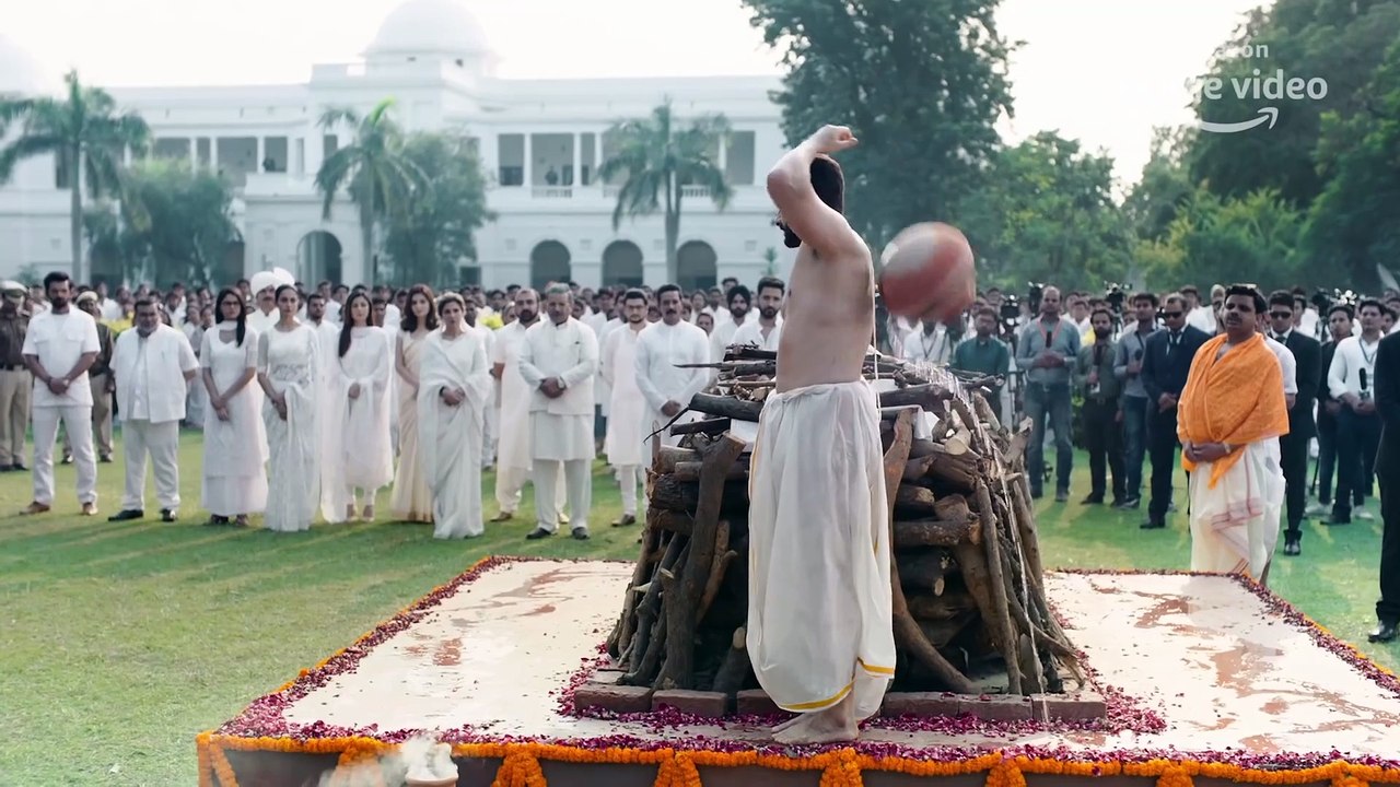 Tandav_-_Official_Trailer_|_Saif_Ali_Khan,_Dimple_Kapadia,_Sunil_Grover_|_Amazon_Original_|_Jan_15(1080p)