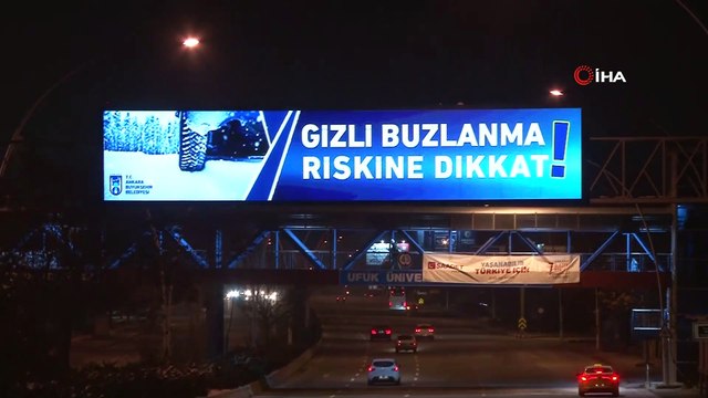 Başkent'te hava sıcaklığı -17 dereceye kadar düştü, kuğular buz tuttu