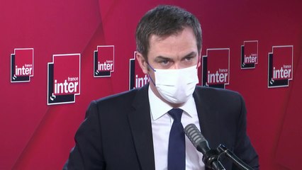 "J'ai demandé qu'avant la fin de semaine, on enregistre vos coordonnées et que nous vous rappelions quand des créneaux sont disponibles" (Olivier Véran)