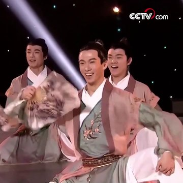 Danse : les lettrés avec des éventails