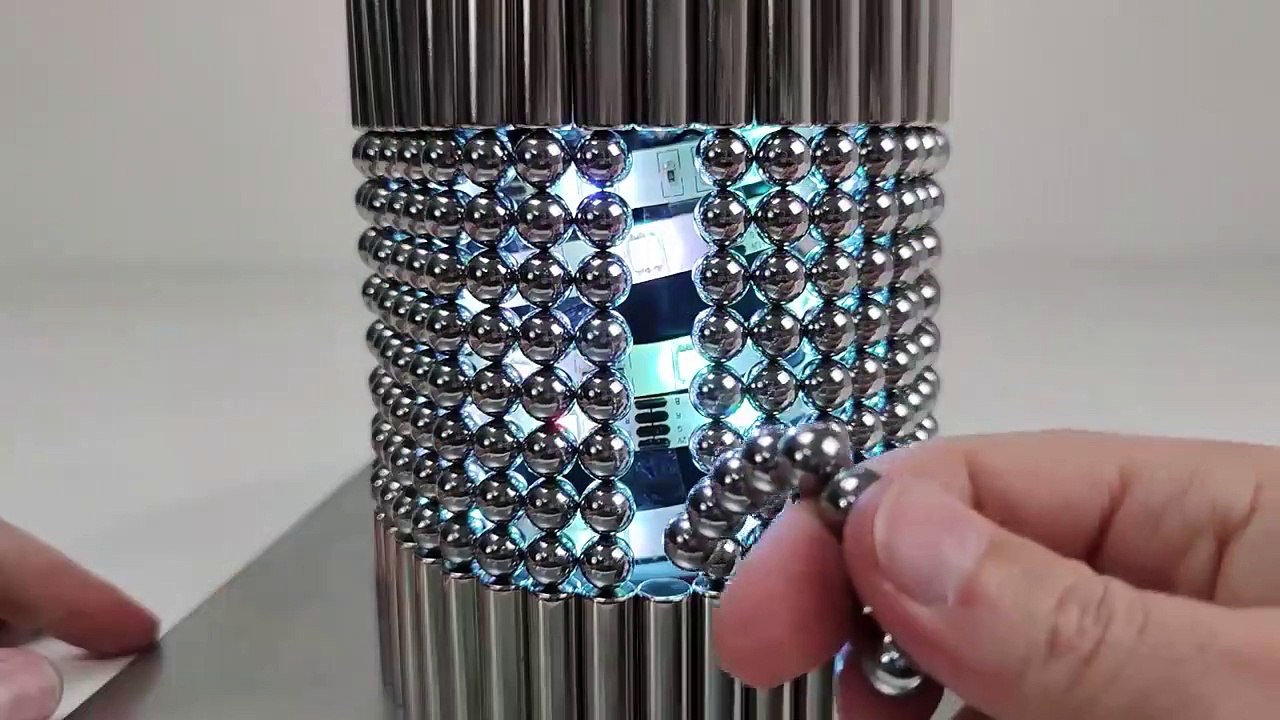 Magnet Satisfaction Extreme Lights and Putty _ Magnetic Games