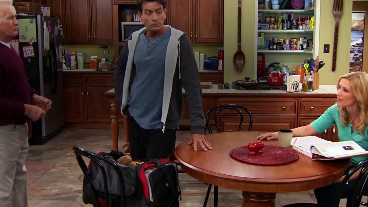 Anger Management S02E17   Charlie Lets Kate Take Charge   Ehhhh