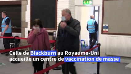 Covid-19: la cathédrale de Blackburn, en Angleterre, transformée en centre de vaccination