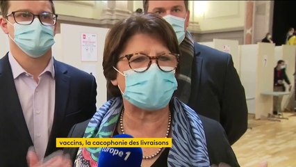 Vaccin contre le Covid-19 : la gestion des stocks pointée du doigt