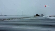 - Erzurum Havalimanı’nda karla mücadele