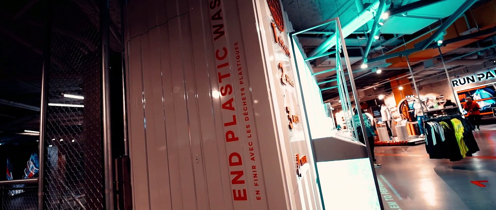 Flagship Paris - END PLASTIC WASTE