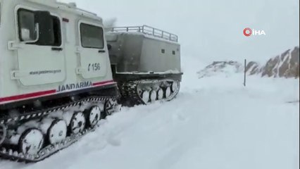 - Odun toplamaya giderken mahsur kalan vatandaşı jandarma kurtardı