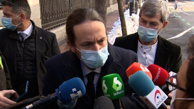 Iglesias mantiene que Puigdemont es exiliado