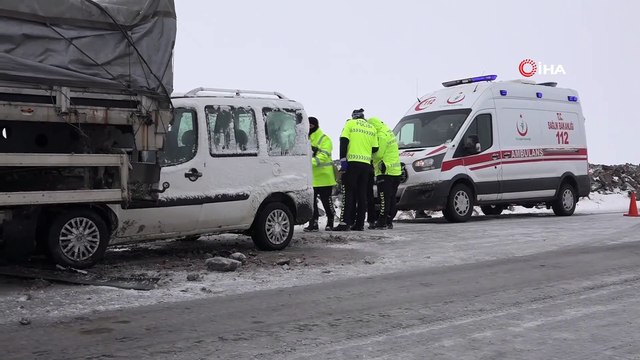 Siverek’te yağan kar beraberinde kazaları getirdi