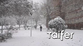 Χιόνια στη Θεσσαλονίκη και Χιονάνθρωποι με μάσκες - Masked Snowmen as Greece covered in snow