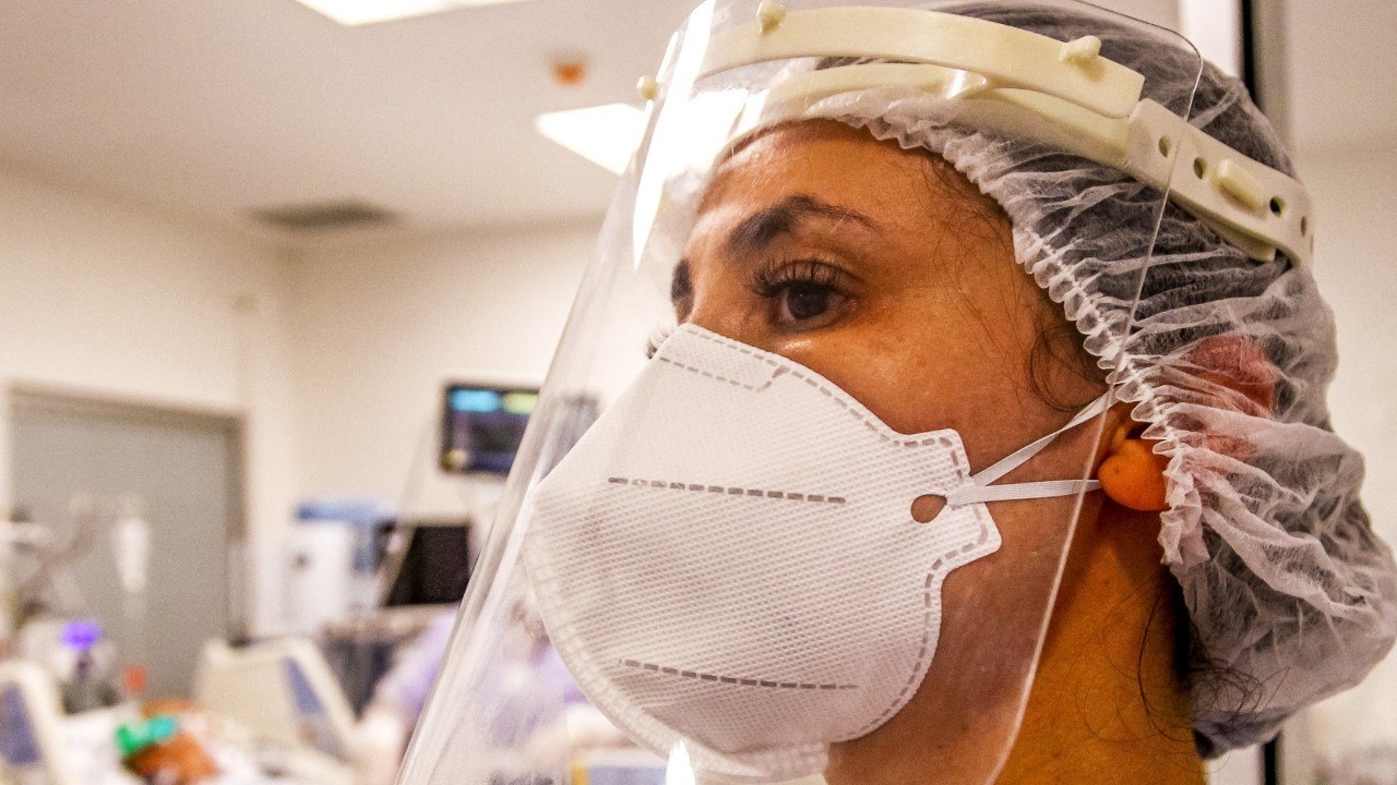 Study: There's No Good Time To Be In A COVID-19 ICU, But Some Times Are Worse Than Others