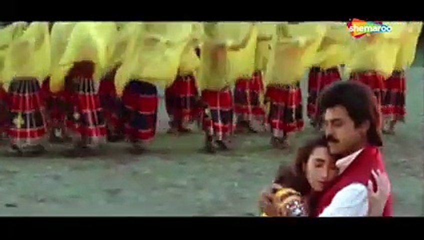 Karishma kapoor movie song Payar main dil de dia