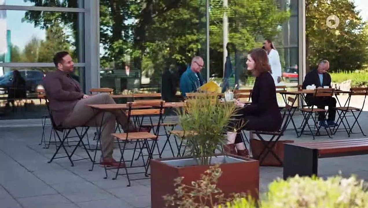 Trübe Sinne (244) - In aller Freundschaft – Die jungen Ärzte