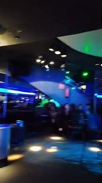 Nuevos vídeos: los ‘cayetanos’ siguen bailando en el Teatro Barceló pese a los 34.983 contagios y 418 muertes esta semana en Madrid