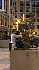 Nuevos vídeos: los ‘cayetanos’ siguen bailando en el Teatro Barceló pese a los 34.983 contagios y 418 muertes esta semana en Madrid