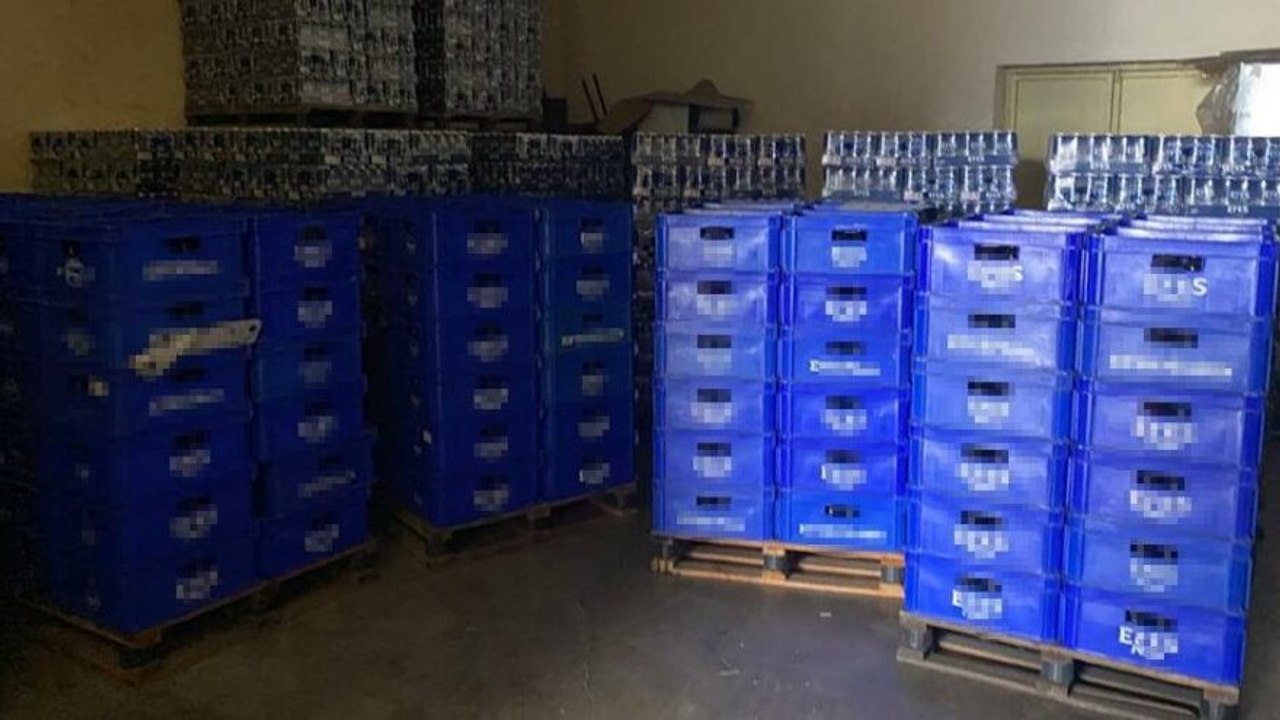 Gasp edildiğini öne sürdüğü 500 bin liralık içkileri sattığı ortaya çıktı