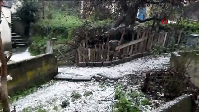 Kar Yağışının Ardından Yağan Dolu Vatandaşları Şaşırttı