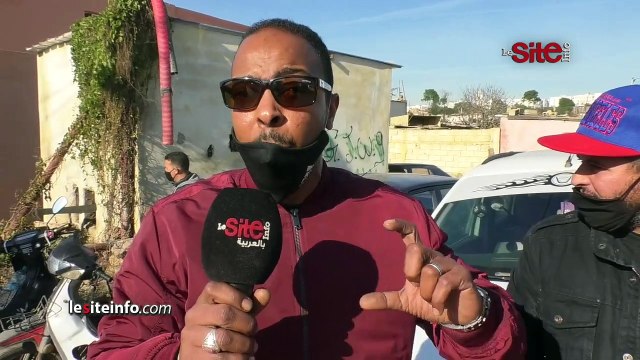 وقفة احتجاجية لسائقي _الطاكسيات_ الكبيرة حول الوضع الكارثي للطريق الوطنية 1 بجماعة أولاد عزوز