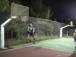 Download Video: i am a 5'7 basketball dunker - Το μεγαλυτερο αλμα στην Ελλαδα - καρφωματα στο μπασκετ - basketball slam dunks in Greece